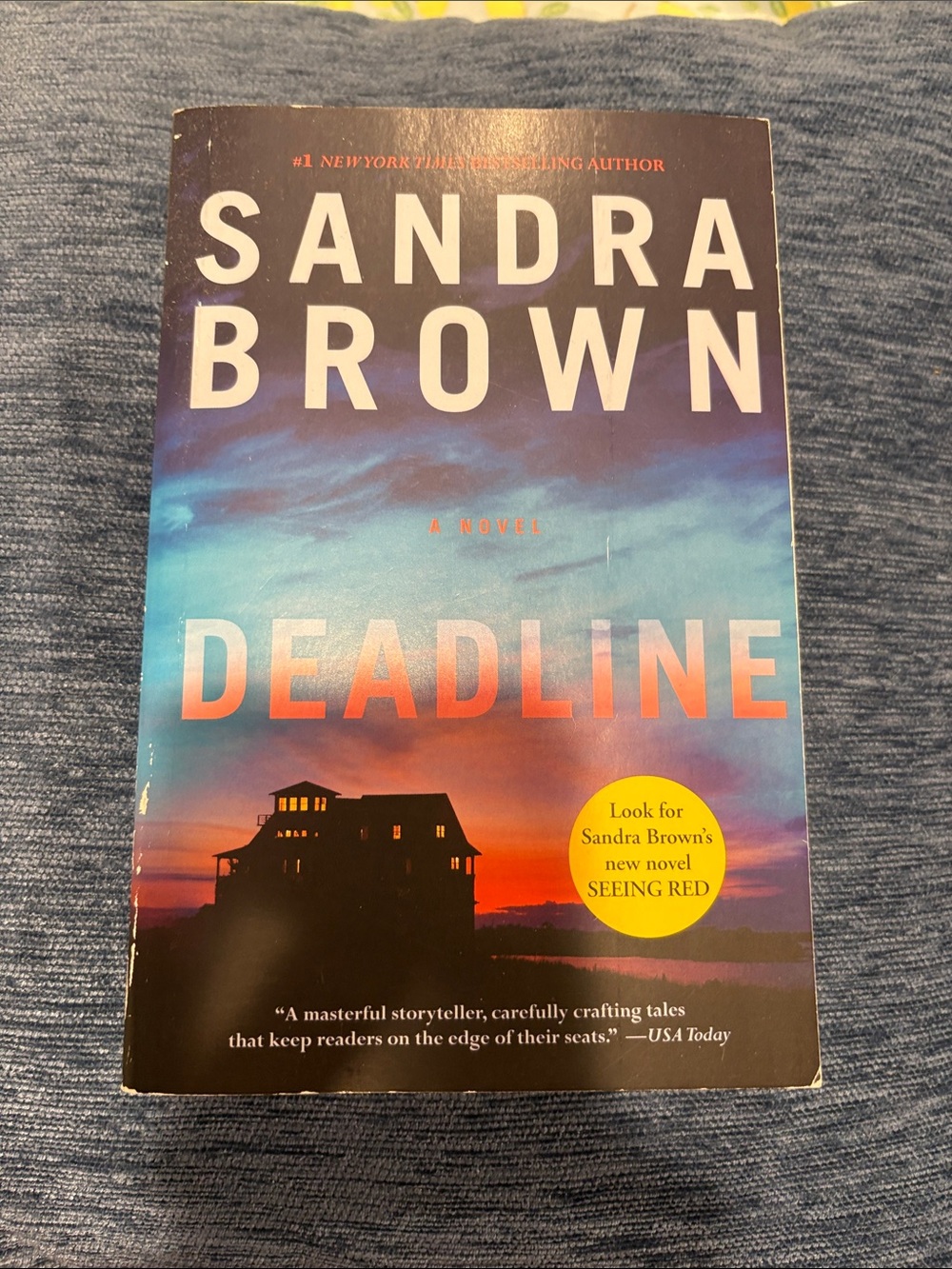 Sandra Brown "Deadline" Paperback Novel
